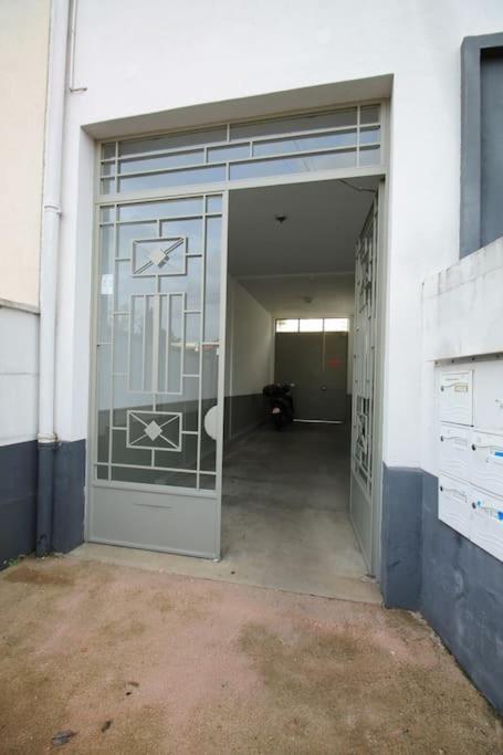 Escale-Marne Fr - 102 - Free Parking - Free Luggage Storage - All Equipped - Linen Included - Washing Machine - 10Mn Walk Metro 8 - Rer A - Panoramic View - From 1 To 4 Guests Майсонс-Алфорт Екстериор снимка