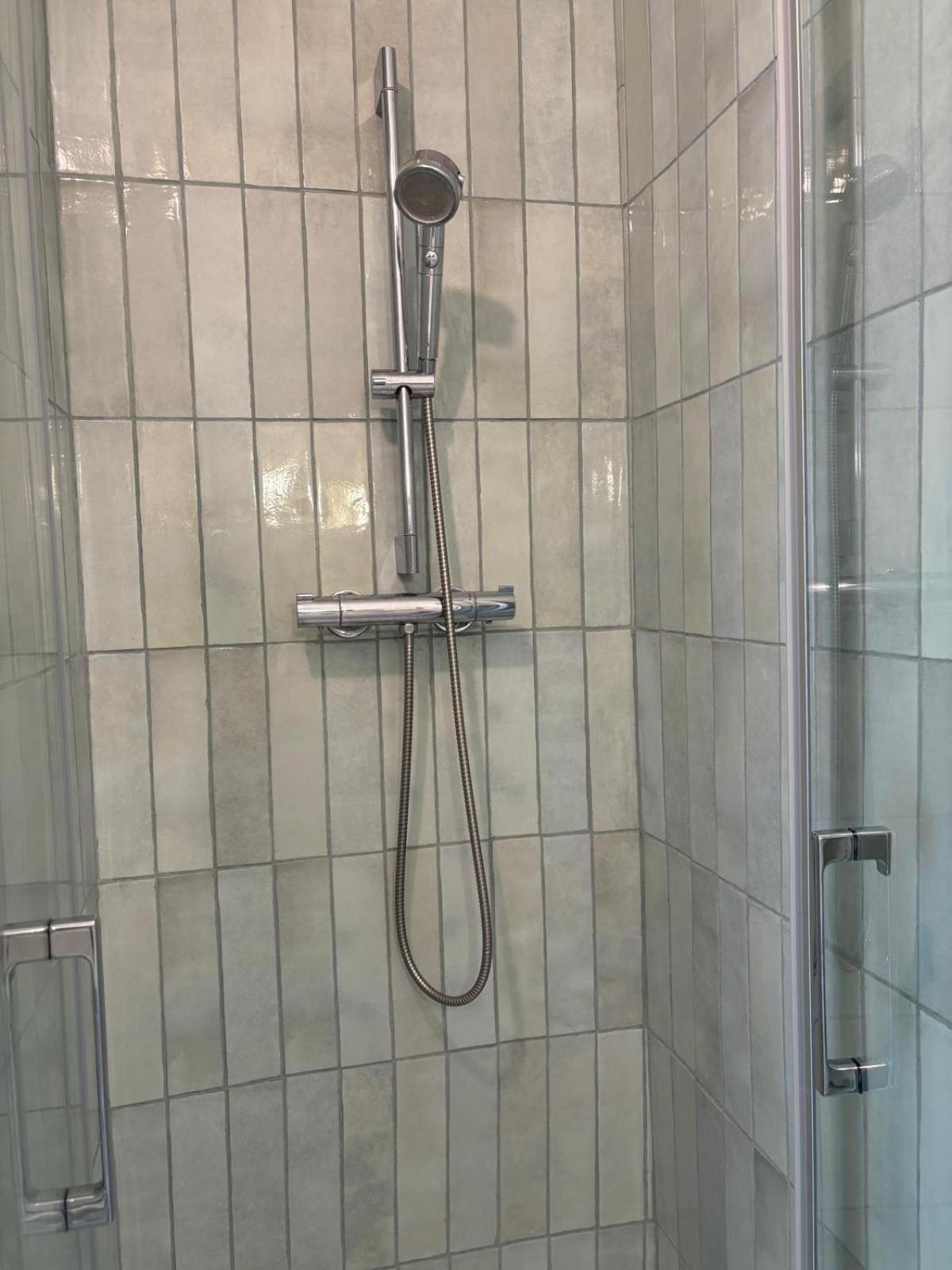 Escale-Marne Fr - 102 - Free Parking - Free Luggage Storage - All Equipped - Linen Included - Washing Machine - 10Mn Walk Metro 8 - Rer A - Panoramic View - From 1 To 4 Guests Майсонс-Алфорт Екстериор снимка