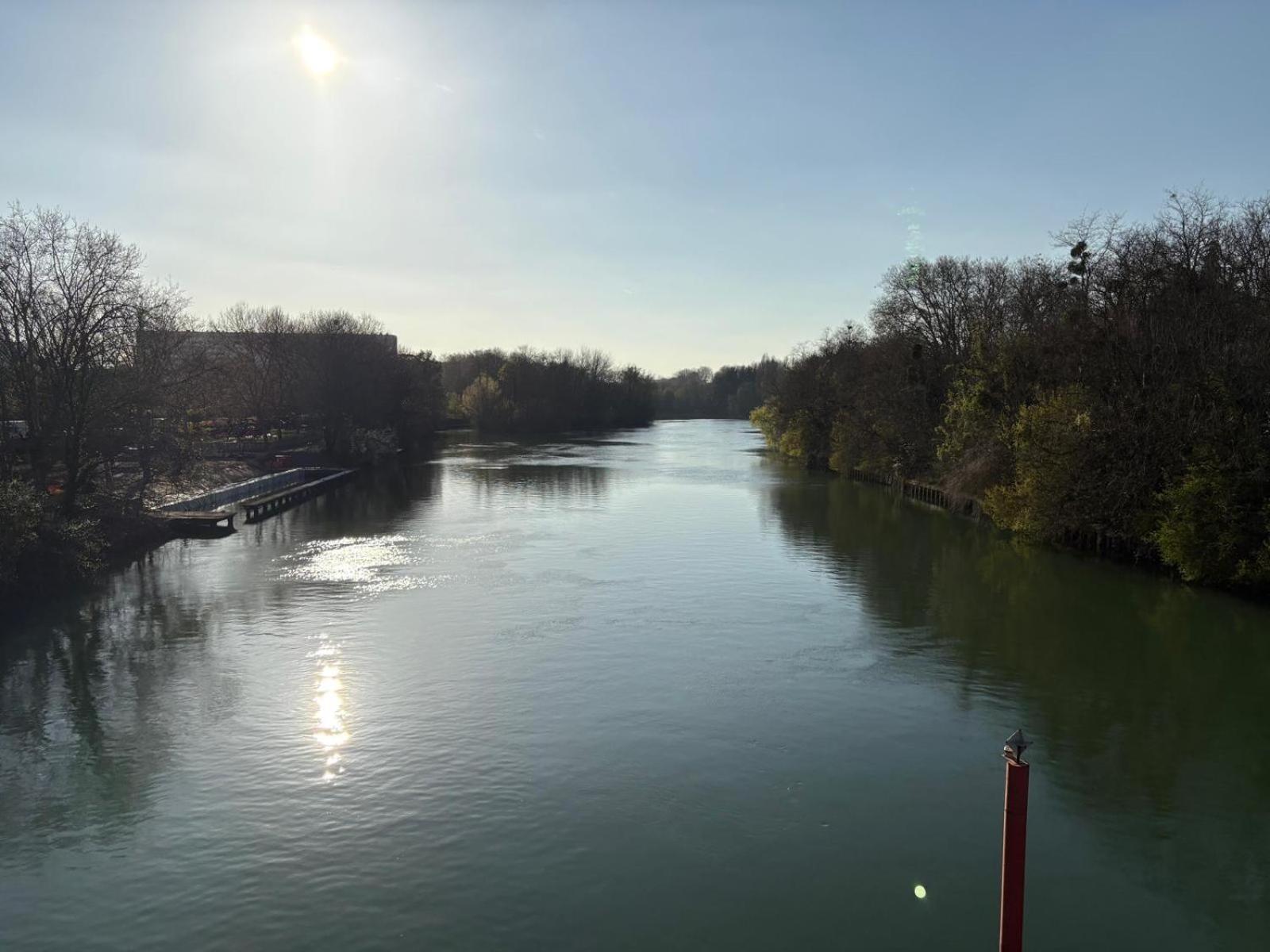 Escale-Marne Fr - 102 - Free Parking - Free Luggage Storage - All Equipped - Linen Included - Washing Machine - 10Mn Walk Metro 8 - Rer A - Panoramic View - From 1 To 4 Guests Майсонс-Алфорт Екстериор снимка